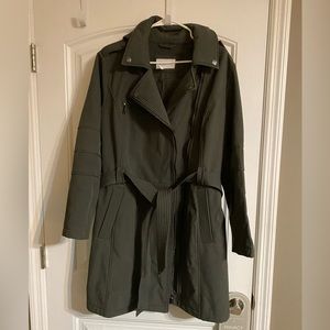Olive Green BCBG raincoat/overcoat